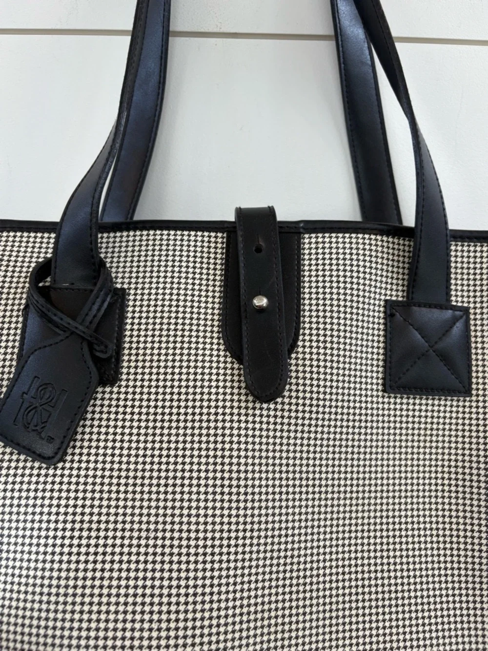 Hillard & Hanson Black Tote with Purple Label